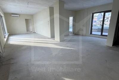 Apartament cu 3 camere semidecomandat, mobilat în Borhanci