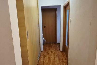 Apartament cu 3 camere decomandat în Sărari - 13