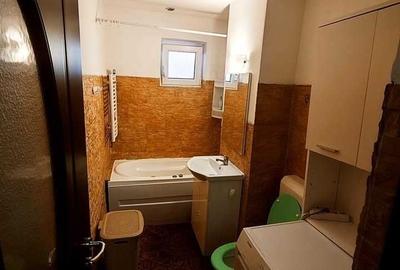 Apartament cu 2 camere decomandat în Lipovei