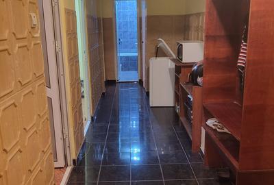 Apartament cu 3 camere decomandat în Sud - 2