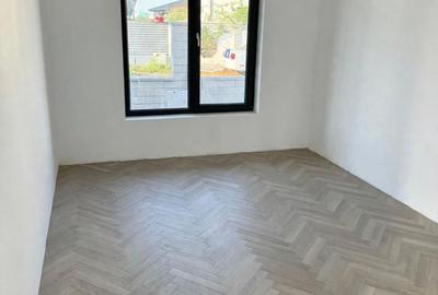 Casă cu 4 camere cu Teren 325 Mp în Vidra