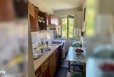 Apartament cu 2 camere semidecomandat în Sud