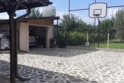 Casă cu 4 camere în Măgurele - 1
