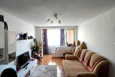 Apartament cu 3 camere decomandat în Colentina