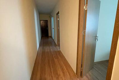 Apartament cu 3 camere decomandat în Păcurari - 3