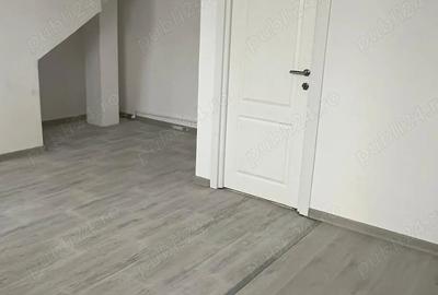 Spațiu comercial, de 90 mp, în Central - 1