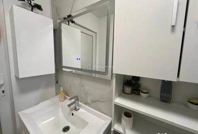 Apartament cu 3 camere semidecomandat în Central - 6