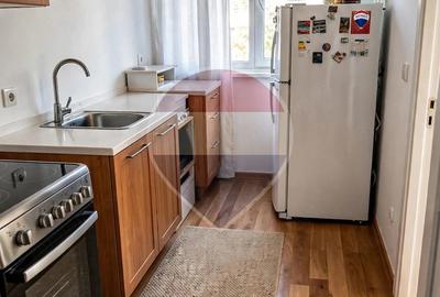 Apartament cu 2 camere decomandat în Piața Unirii
