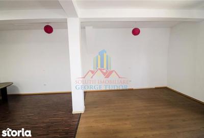 Spațiu comercial, de 60 mp, în Apărătorii Patriei - 4