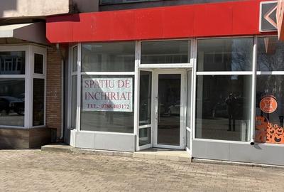 Spațiu comercial, de 75 mp, în Central