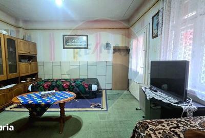 Casă cu 4 camere cu Teren 540 Mp în Central - 7