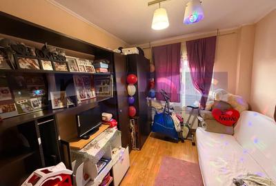 Apartament cu 4 camere semidecomandat, mobilat în Tineretului - 9