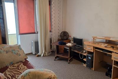 Apartament cu 3 camere decomandat în Eroii Revoluției - 1