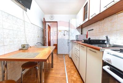Apartament cu 2 camere decomandat, mobilat în Tractorul - 9