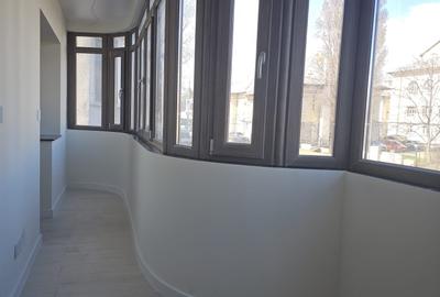 Apartament cu 3 camere decomandat în Piața Centrală - 5