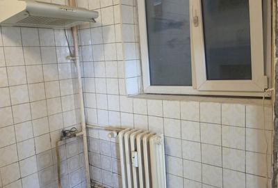 Apartament cu 3 camere decomandat în Colentina - 2