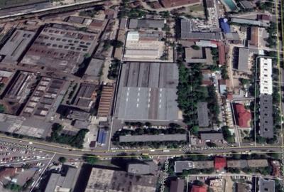 Spațiu industrial, de 10,000 mp, în Obor