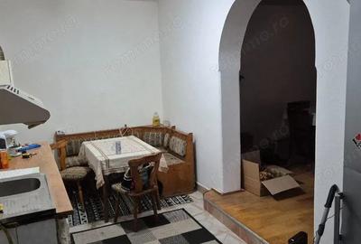 Casă cu Canalizare în Gării - 4