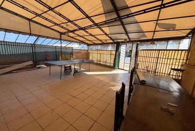 Casă cu 16 camere cu Teren 800 Mp în Central