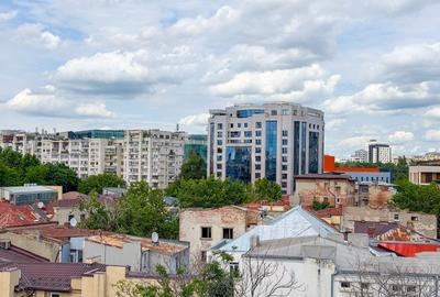 Penthouse cu 5 camere decomandat, mobilat în Central - 8