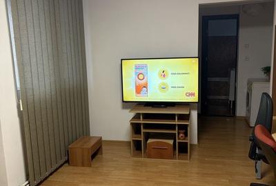 Apartament cu 2 camere semidecomandat în Gorjului