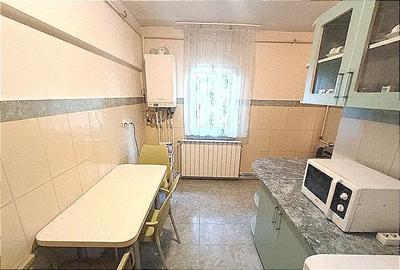 Apartament cu 3 camere decomandat în Gara