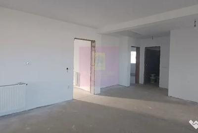 Casă cu 3 camere cu Teren 400 Mp în Săbăreni