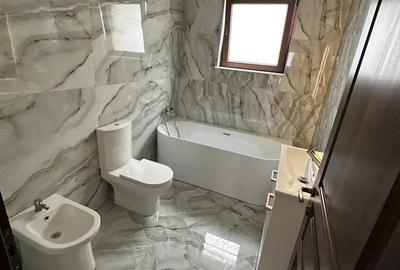 Casă cu 6 camere în Ghiroda