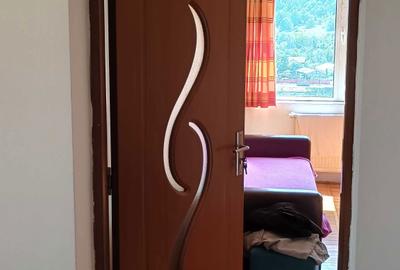 Apartament cu 3 camere decomandat în Central - 1