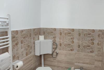 Spațiu comercial, de 90 mp, în Central - 14