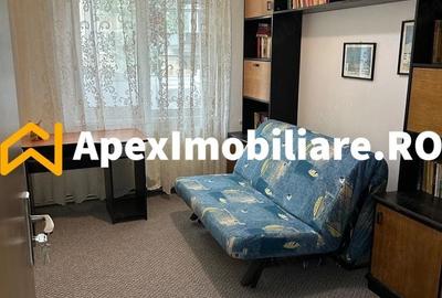 Apartament cu 4 camere semidecomandat în Crângași