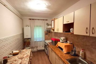 Apartament cu 3 camere decomandat în Central - 1