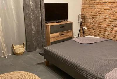 Garsonieră decomandată în Drumul Taberei