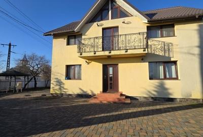 Casă individuală cu 4 camere cu Canalizare în Siretu (Săucești) - 3