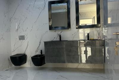 Apartament cu 4 camere decomandat în Central - 2
