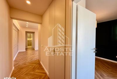 Apartament cu 3 camere, mobilat în Ultracentral