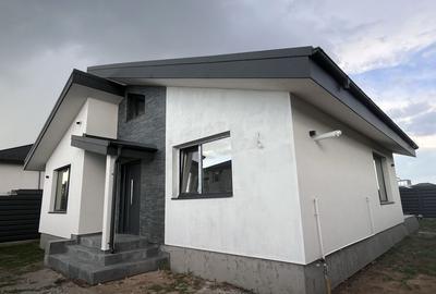 Casă cu 3 camere cu Teren 350 Mp în Central - 2