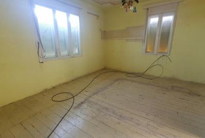 Casă cu 3 camere cu Teren 6674 Mp în Macea - 8
