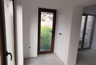 Casă cu 4 camere în Central - 6
