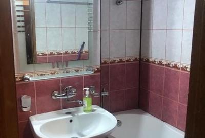 Apartament cu 2 camere decomandat în Calea București - 1