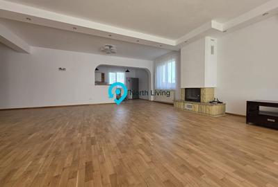 Casă individuală cu 6 camere cu Canalizare în Central