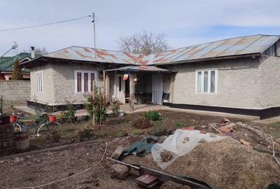 Casă cu 4 camere cu Teren 1600 Mp în Central - 6