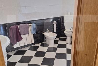 Casă cu 4 camere în Central