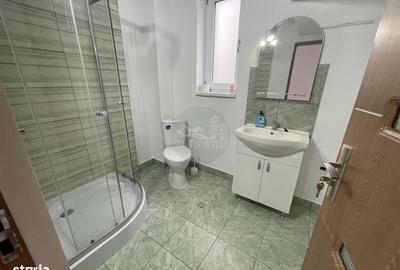 Casă cu 3 camere decomandat cu Canalizare în Ștrand - 1