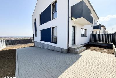 Casă cu 4 camere cu Teren 300 Mp în Central - 1