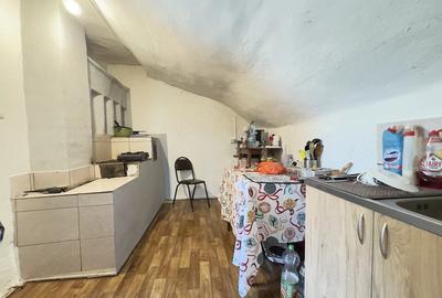 Casă cu Teren 500 Mp în Luncani