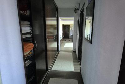 Apartament cu 4 camere semidecomandat în Tătărași - 2