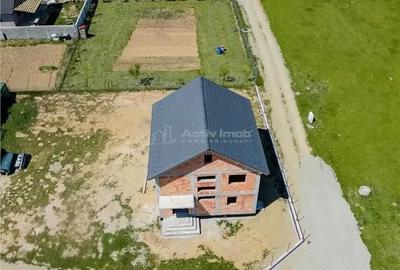 Casă cu 5 camere cu Teren 400 Mp în Central