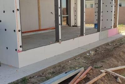 Casă cu 4 camere în Vidra
