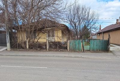 Casă cu Teren 383 Mp în Central